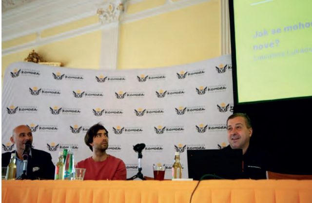 Na konferenci vystoupilo 10 řečníků. Od Kofoly přes Red Bull až po Philip Morris. Na snímku (zleva) jsou moderátor konference Miloš Křepelka (Hospodářská komora ČR), Adam Marčan (Naučmese.cz) a Pavel Barták (SAP ČR).