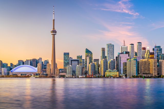 Ilustrační obrázek panoramatu kanadského města Ontario