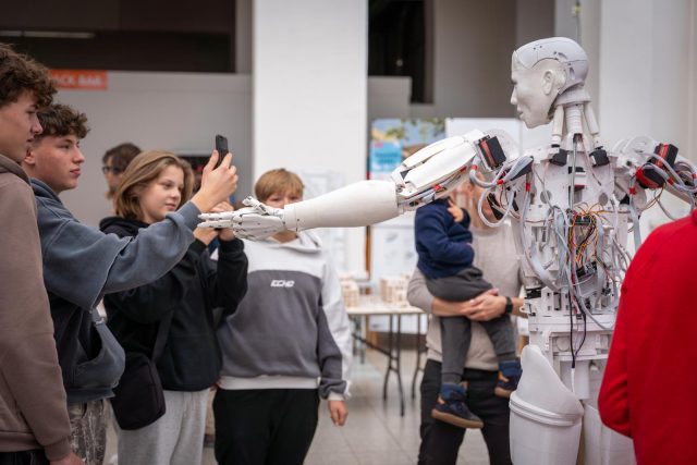 Fotografie z akce Maker Faire Brno 2025