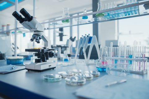 Ilustrační fotografie laboratorního vybavení