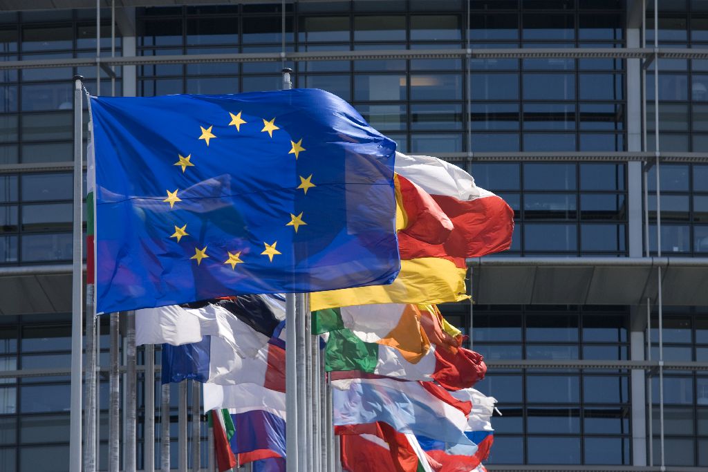 Malé a střední firmy v EU by měly získat lepší přístup k půjčkám