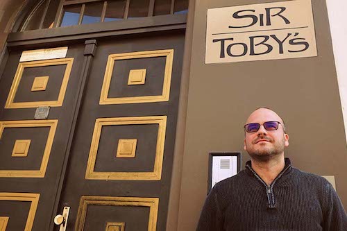 Z lovce turistů majitelem sítě hostelů