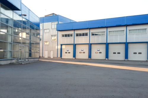 Investoři v Česku poptávají výrobní haly i průmyslové pozemky